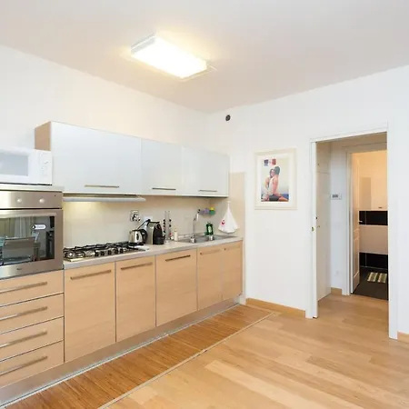 Apartment Bambagioni 14 - Smart Flat Con Garage Privato - Italywego